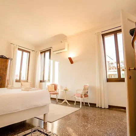 Ca' Aurora * Venezia